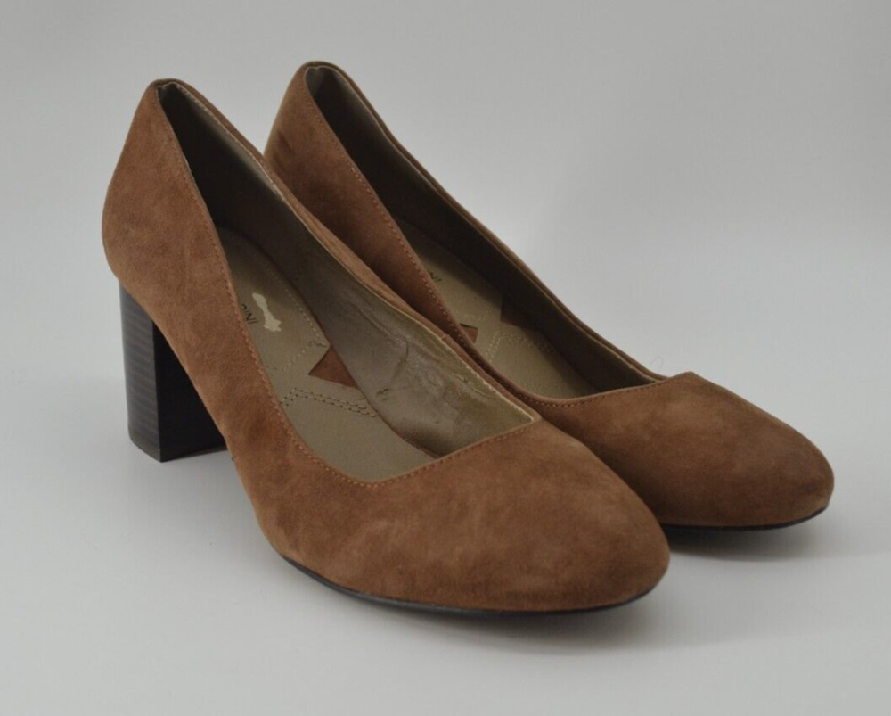 Adrienne Vittadini Size 10 Women's Suede Brown Round Toe Pumps